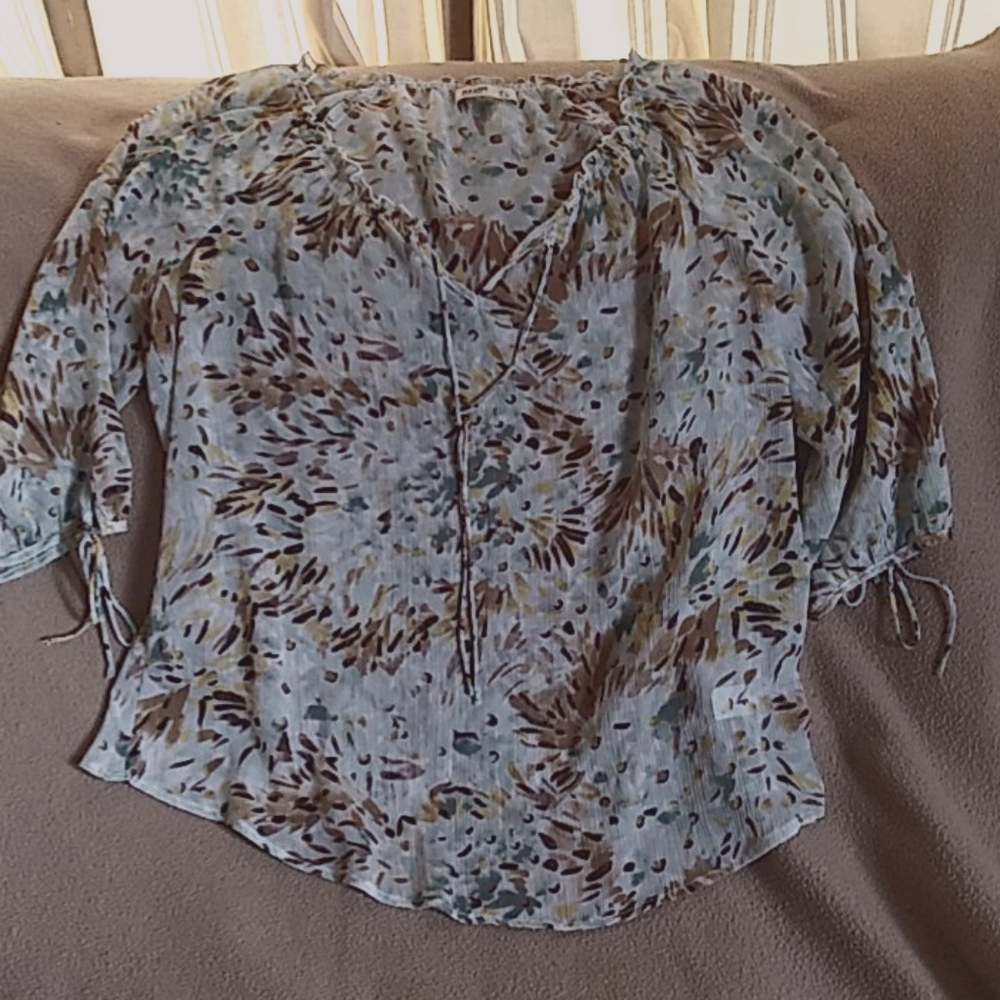 Pull over gauze top